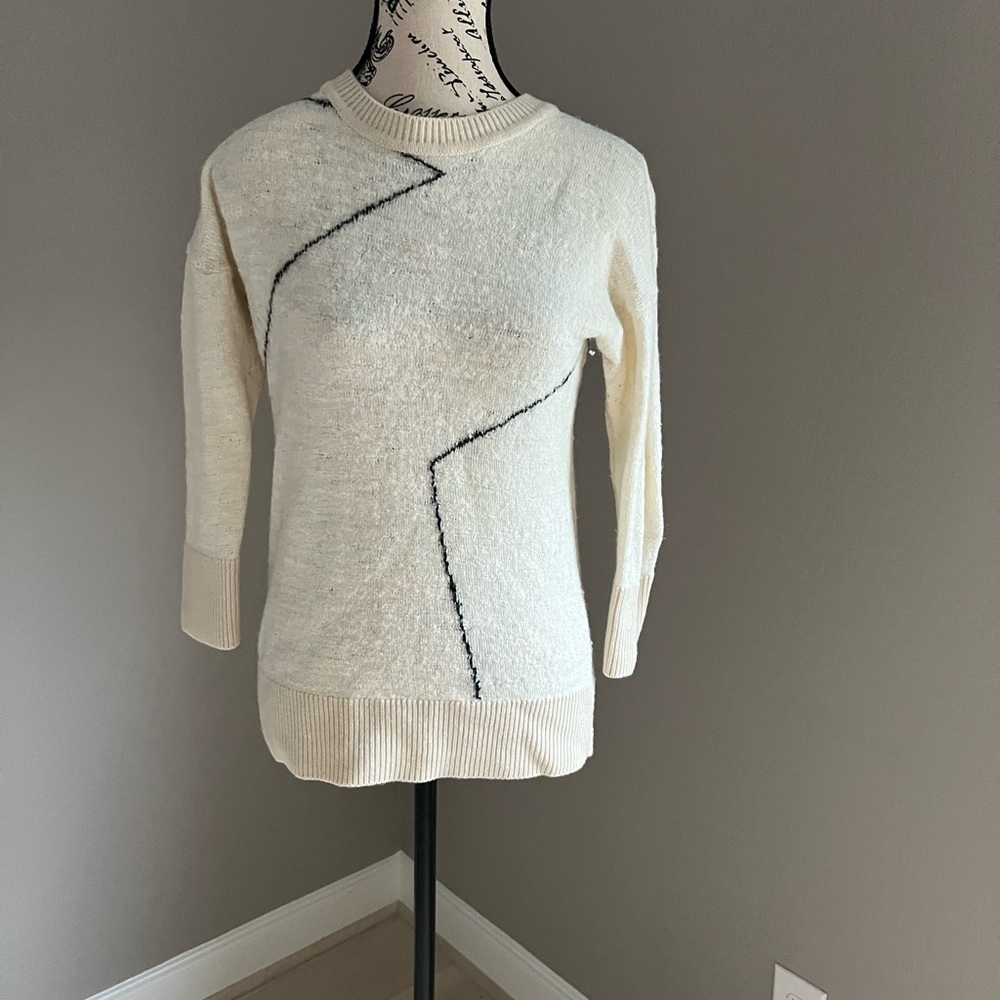 [SOLD] Derek Lamb Sweater - 10 Crossbody 💎 Super Cute! Unique Design